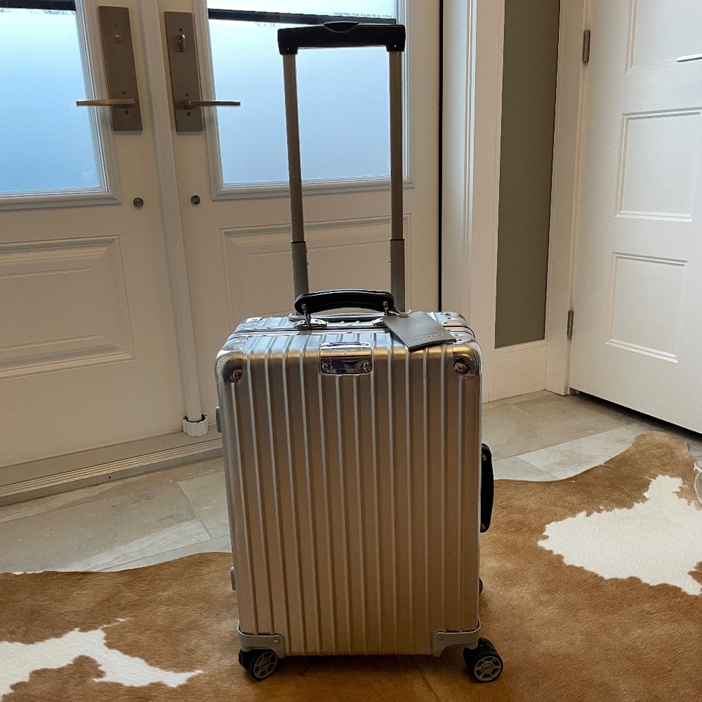 Rimowa "Classic" Aluminium Carry On